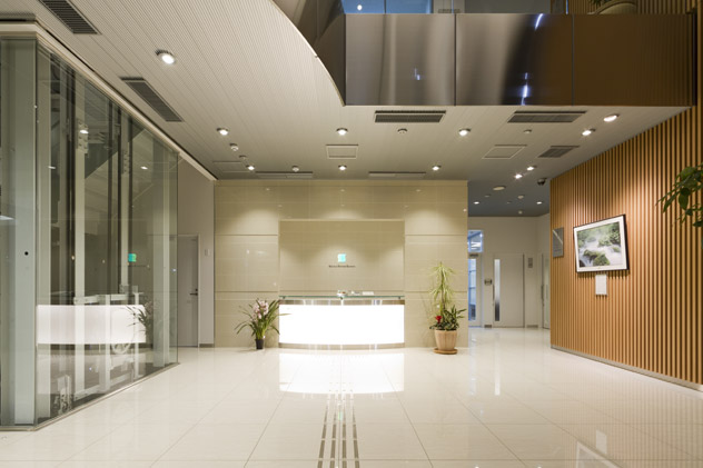 本社エントランスホール